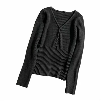 Strickpullover mit V-Ausschnitt